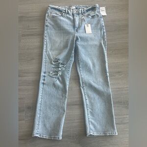Women’s size 16, new with tag GOOD American high-rise straight leg jeans!!